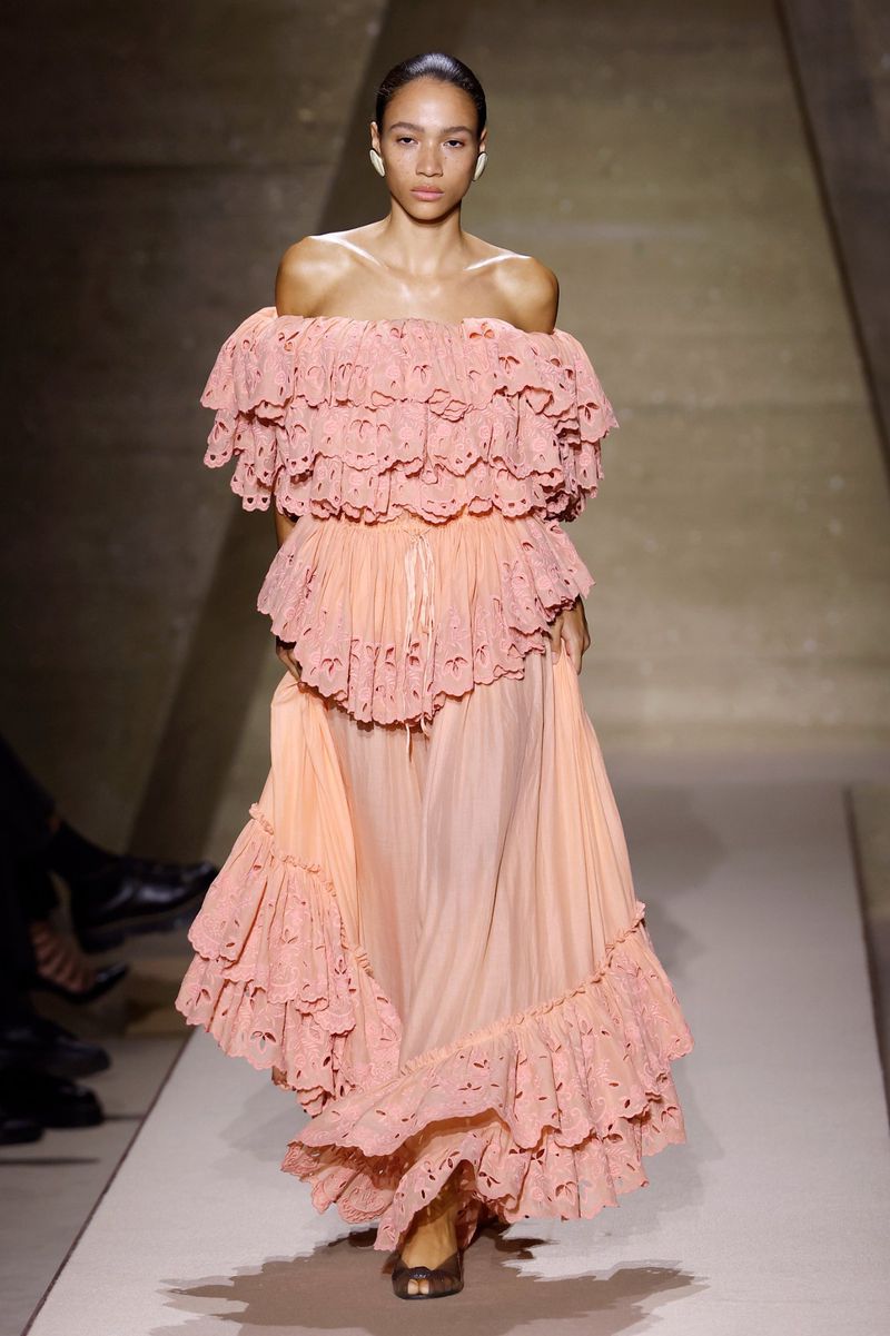 Nova geração de tops brasileiras domina temporada de moda internacional!