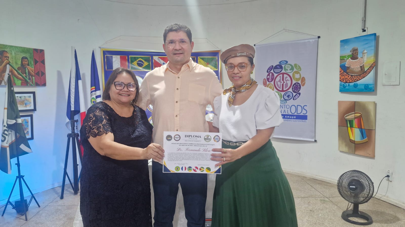 Artistas amapaenses são premiados em evento internacional na Galeria Samaúma