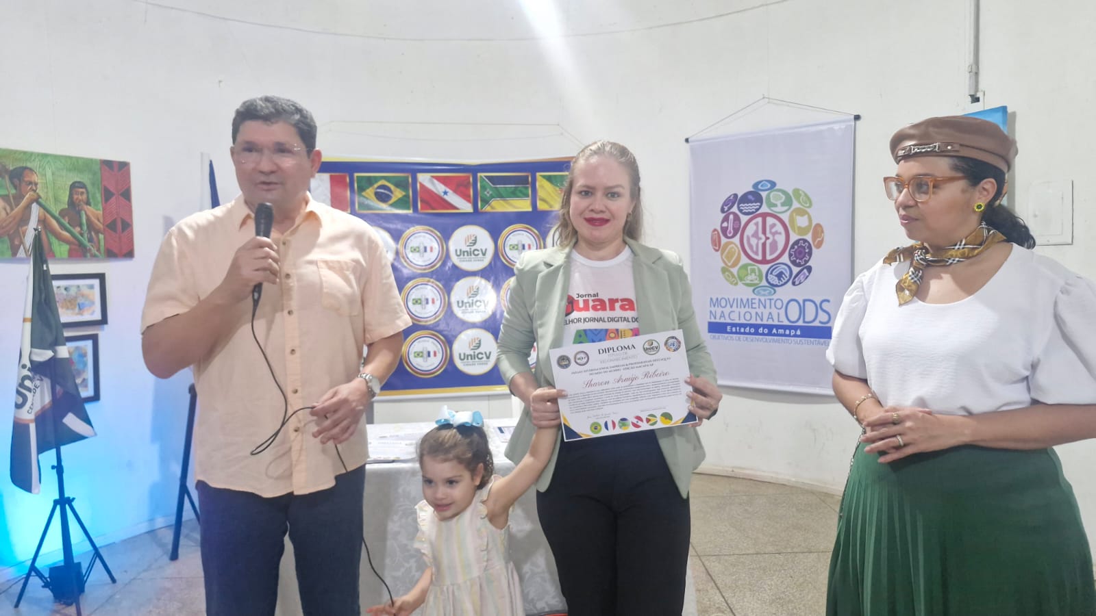 Artistas amapaenses são premiados em evento internacional na Galeria Samaúma