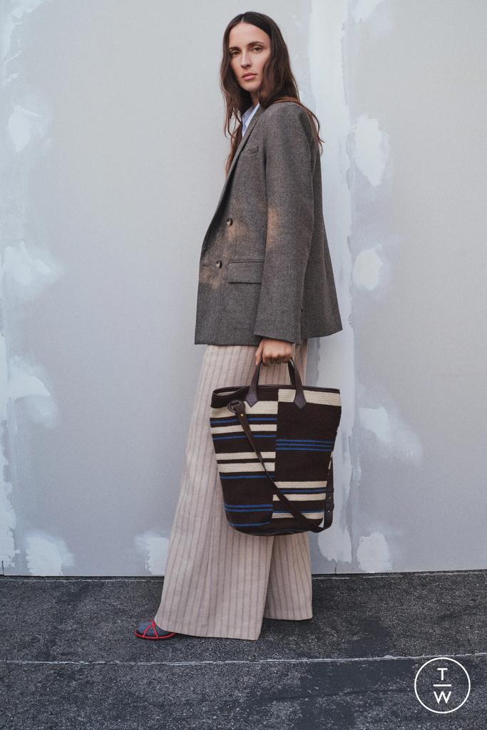 Brasileira estrela nova campanha mundial da Chanel!