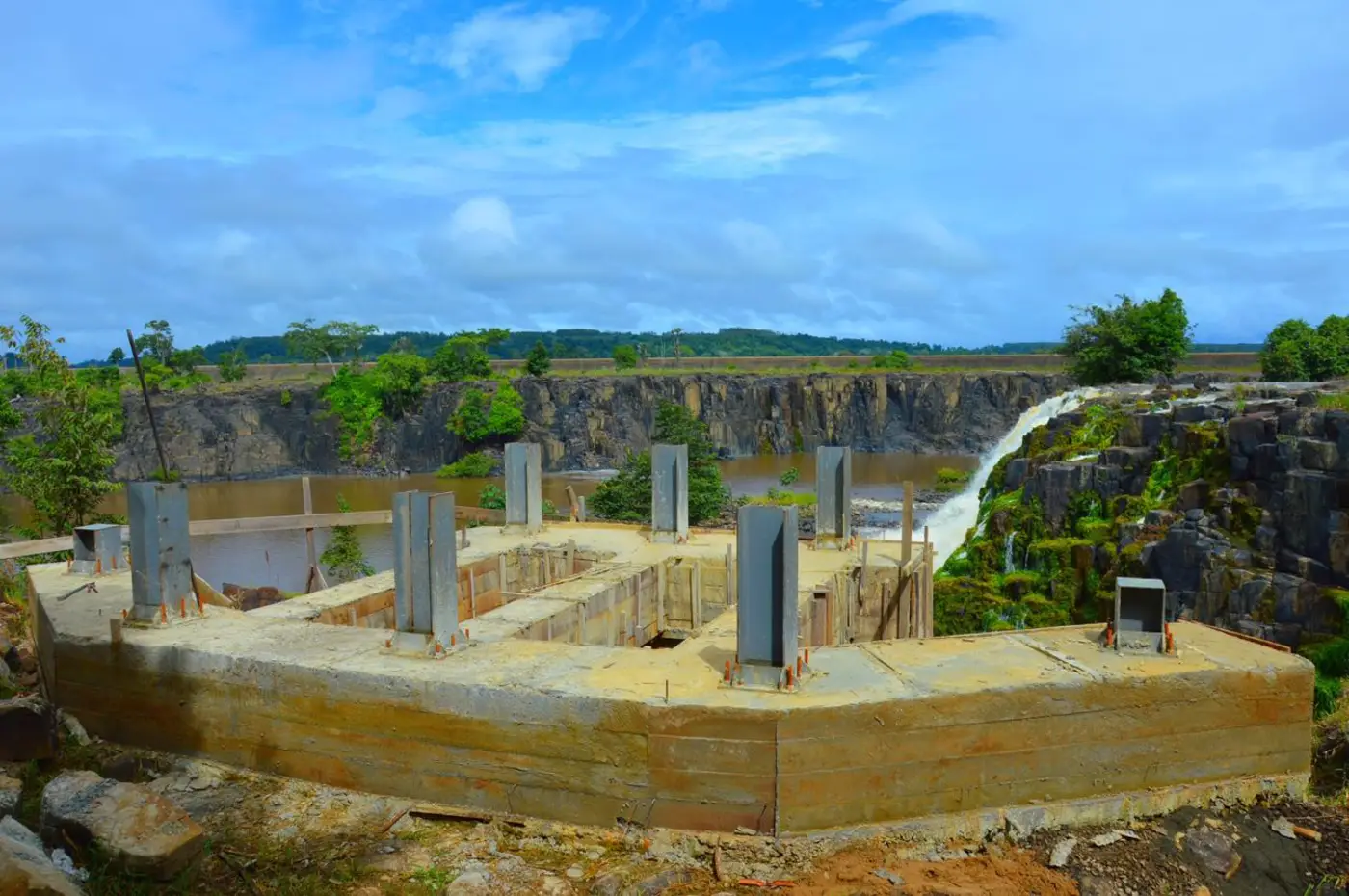 Governo do Amapá impulsiona obras do primeiro Mirante da Cachoeira de Santo Antônio, em Laranjal do Jari