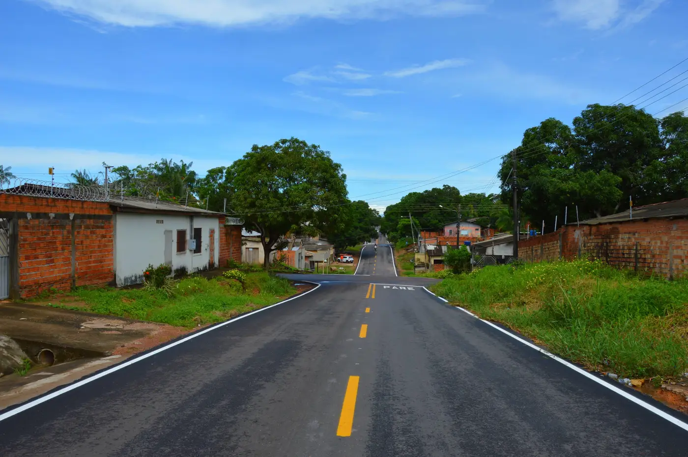 Governo do Amapá avança na integração de bairros da Zona Norte com frentes de pavimentação