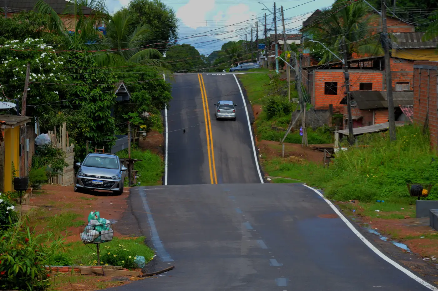 Governo do Amapá avança na integração de bairros da Zona Norte com frentes de pavimentação