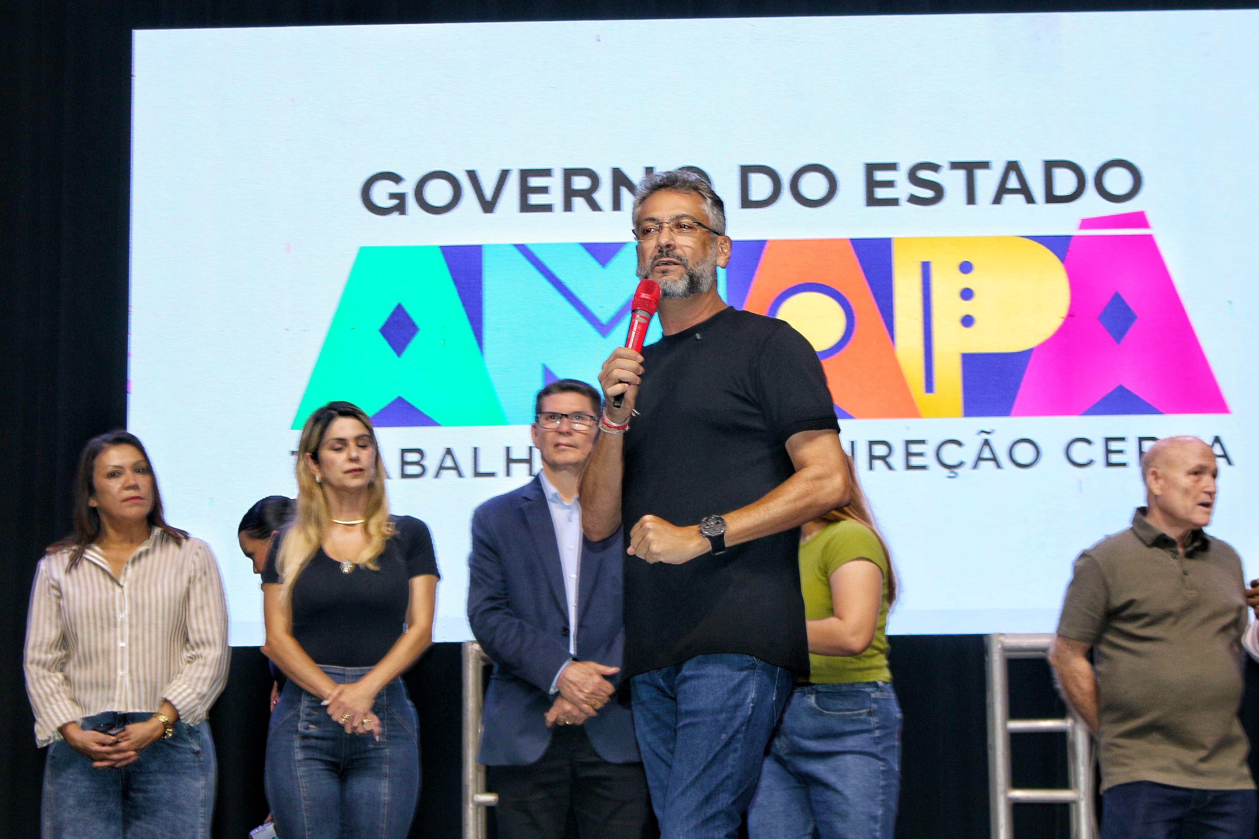 "Vão transformar o programa em realidade positiva, com trânsito de paz", destaca Clécio aos primeiros 500 alunos do Habilita Amapá em Santana