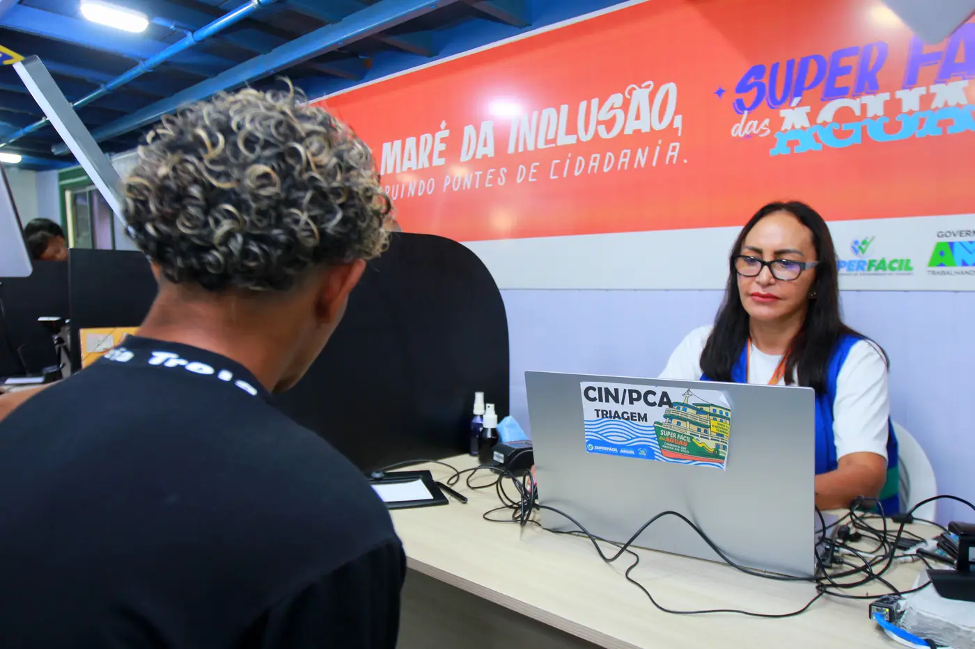SuperFácil das Águas registra mais de 2,2 mil atendimentos no primeiro dia de ação no Bailique