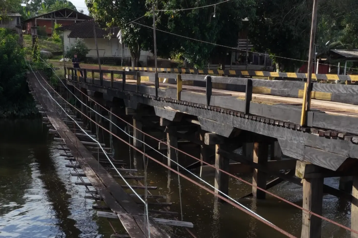 Governo entrega 14 pontes e garante acesso seguro à vila histórica do Cunani, em Calçoene