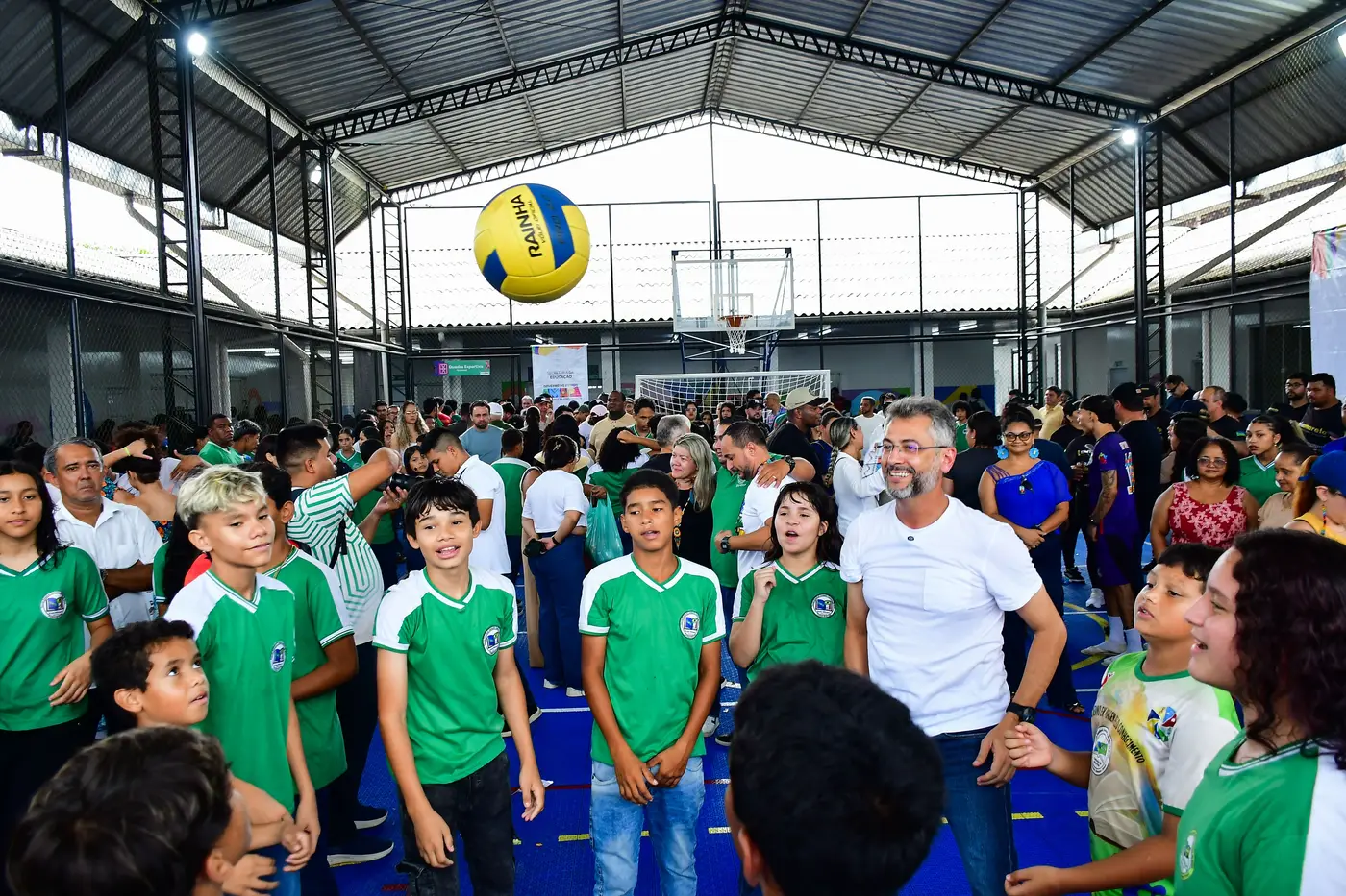 Governador Clécio entrega a 45ª unidade de ensino do Amapá: "presente incrível para a educação de Oiapoque"