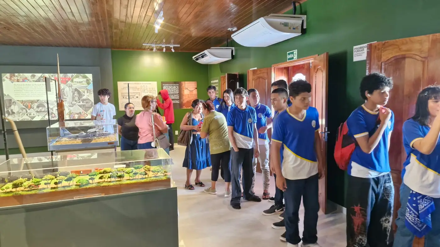 Parque Residência: Excursões pedagógicas promovidas pelo Governo do Estado despertam interesse de estudantes pela história do Amapá