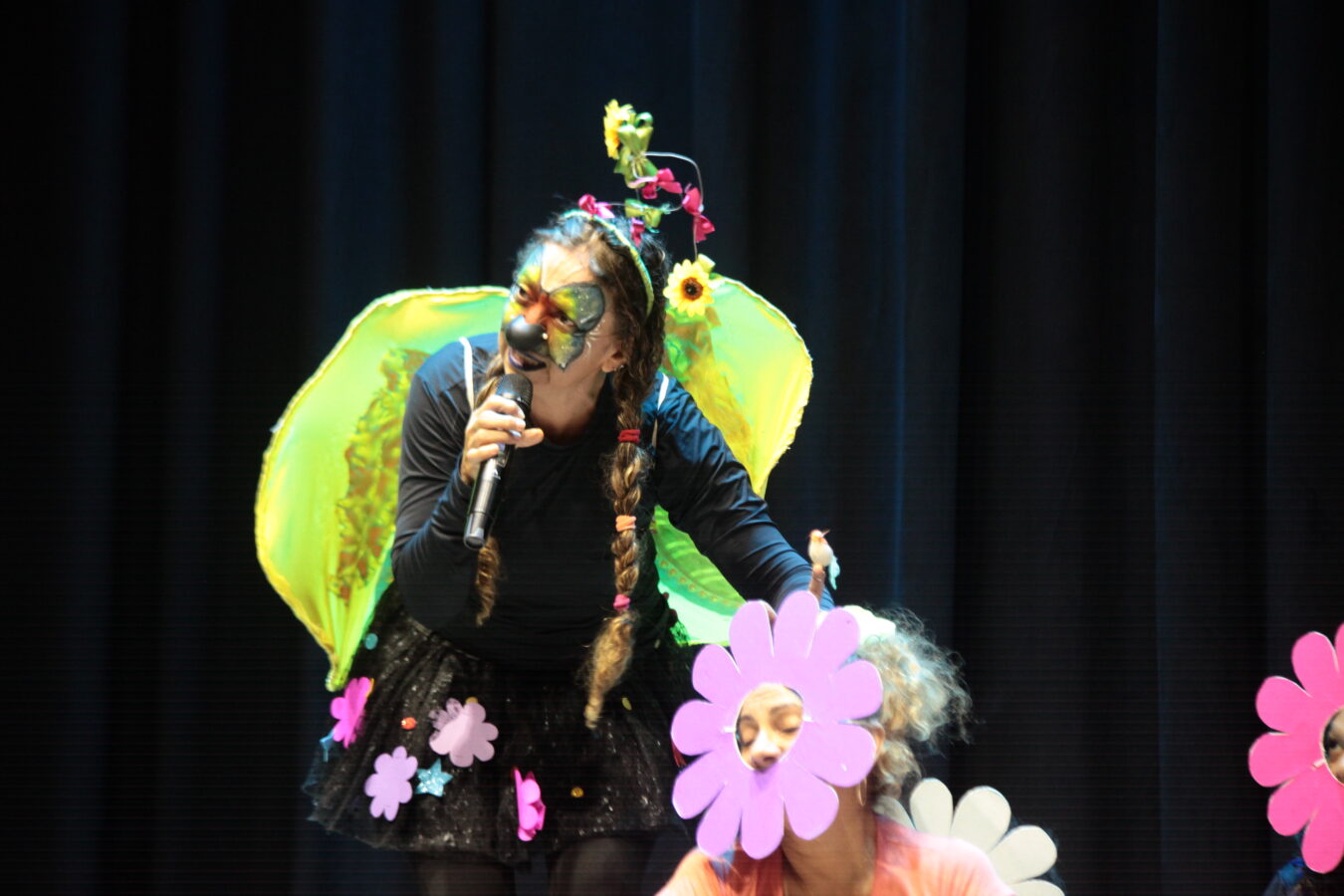 Público interage e prestigia artistas no Festival de Teatro e Dança do Macapá Verão 2026