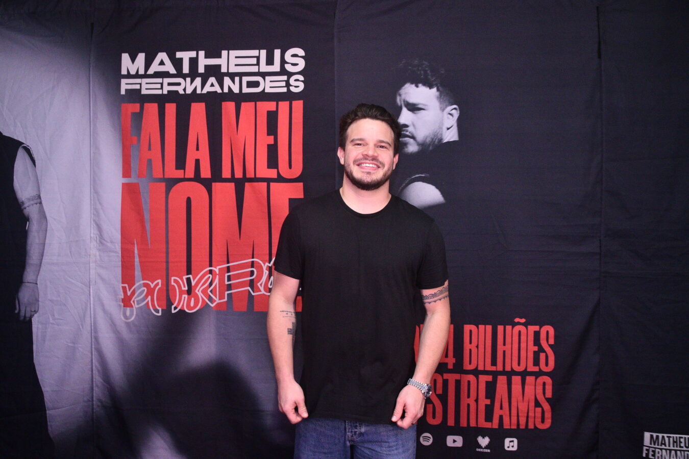 Seresta e forró embalam multidão na Praça Jacy Barata com shows de Jú Marques e Matheus Fernandes no Macapá Verão 2026