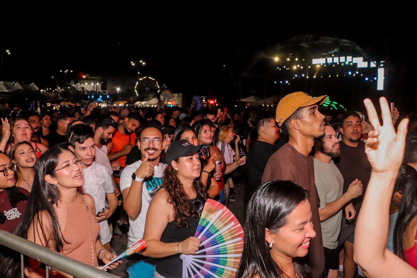 26ª Parada do Orgulho LGBTQIAPN+ encerra programação da diversidade no Macapá Verão