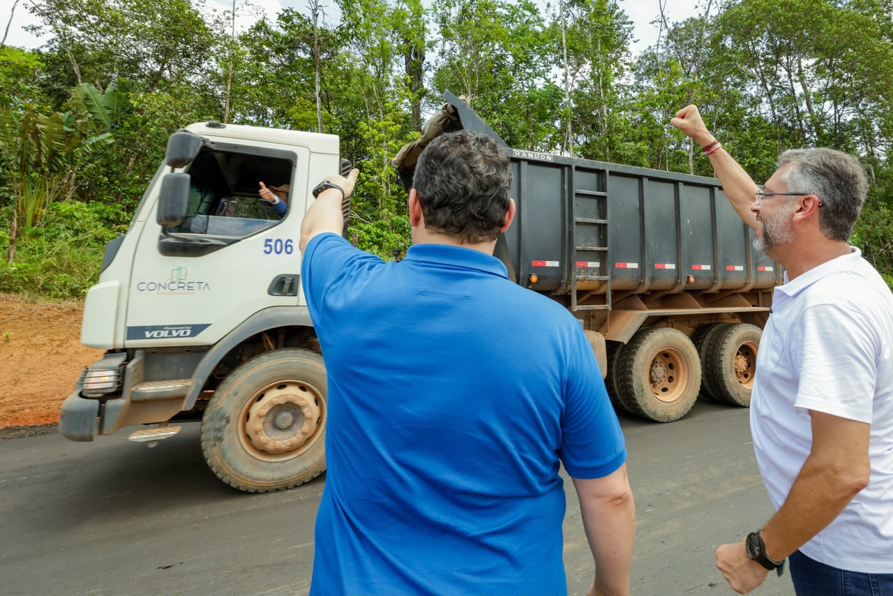 Governo do Amapá conclui pavimentação asfáltica de 5 quilômetros que dão acesso à Vila Vitória, em Oiapoque