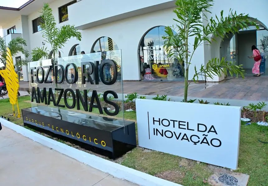 Praça do Parque Tecnológico entregue pelo Governo do Estado amplia opções de turismo e lazer na orla de Macapá