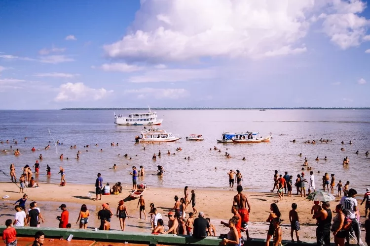 O Encontro das Águas e das Leis: A Filosofia Hermética no Balneário da Fazendinha