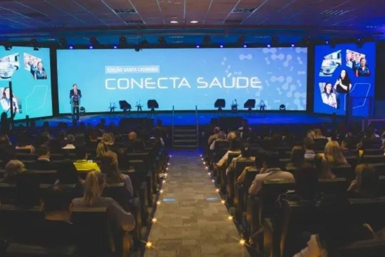 Conecta Saúde 2026 debate integração do cuidado e uso de dados na saúde