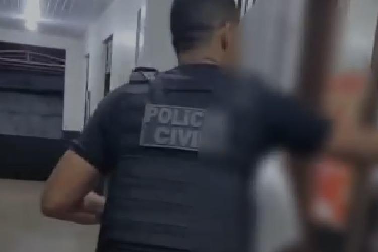 Em Oiapoque, a Polícia Civil prende homem em flagrante por crimes sexuais e tentativa de homicídio.