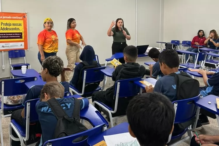 Prefeitura de Santana intensifica ações do Maio Laranja com palestras educativas nas escolas