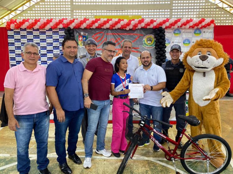 Formatura marca conclusão da primeira turma do Proerd em Tartarugalzinho