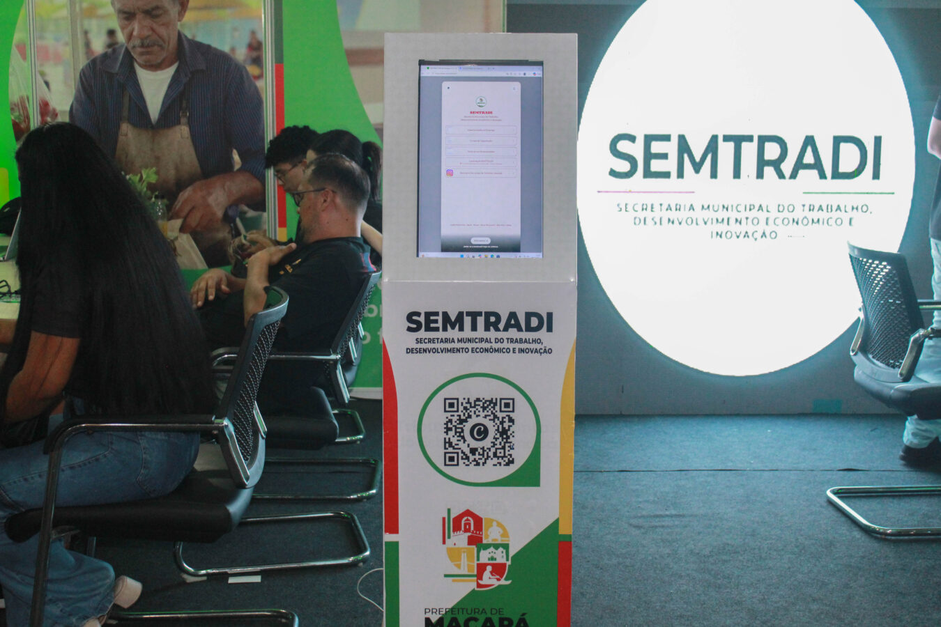 Prefeitura de Macapá inicia atendimentos da Semtradi durante a Expofeira 2026