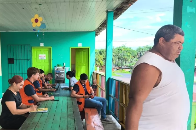 Prefeitura de Santana realiza atendimento de regularização fundiária no bairro Mutirão