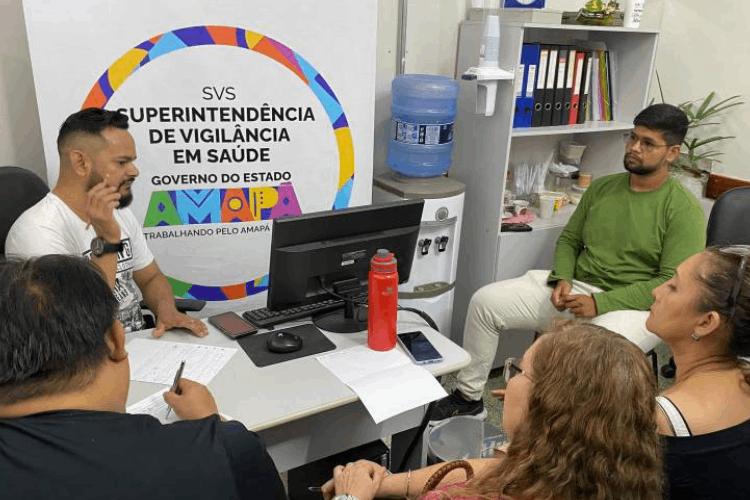 Pacientes da Unidade de Alta Complexidade Oncológica recebem orientações sobre ISTs, em Macapá