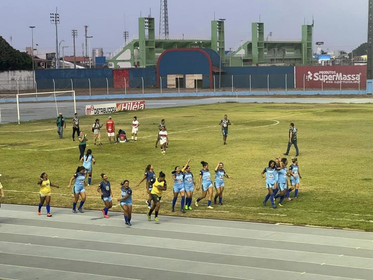 Seleção Cutiense Feminina de Futebol garante vaga na final do Intermunicipal