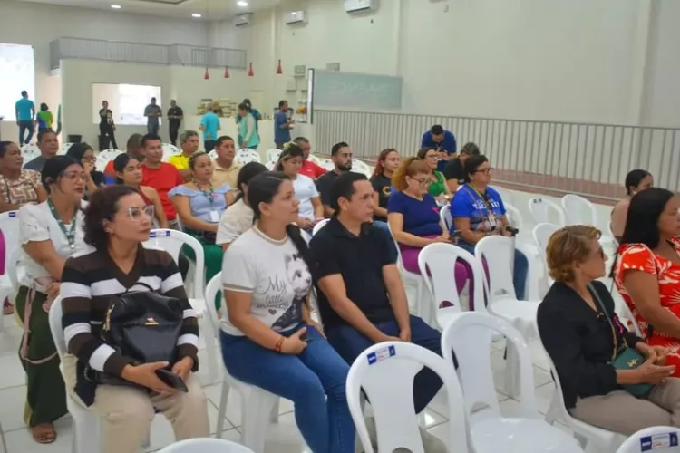 Caravana dos Direitos Humanos do Amapá visita Santana para ouvir população e levar demandas à conferência estadual