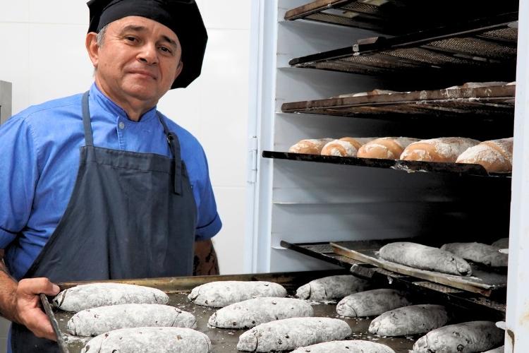 SENAI AP produz pães e doces a partir de frutos de palmeiras nativas da Amazônia