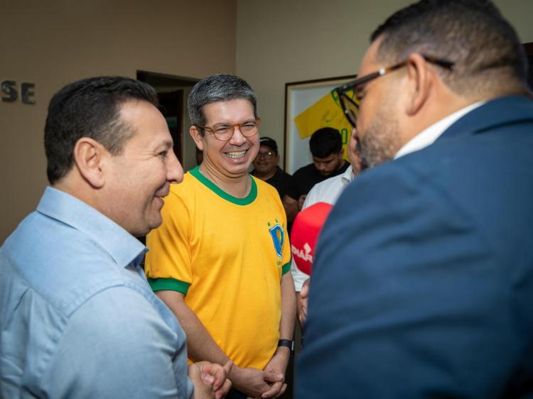 Senador Randolfe Rodrigues anuncia R$ 1 milhão para o futebol Amapaense