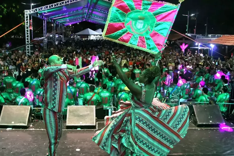Dois sambas de compositores do Amapá seguem para a final do concurso de samba-enredo da Mangueira no Rio de Janeiro