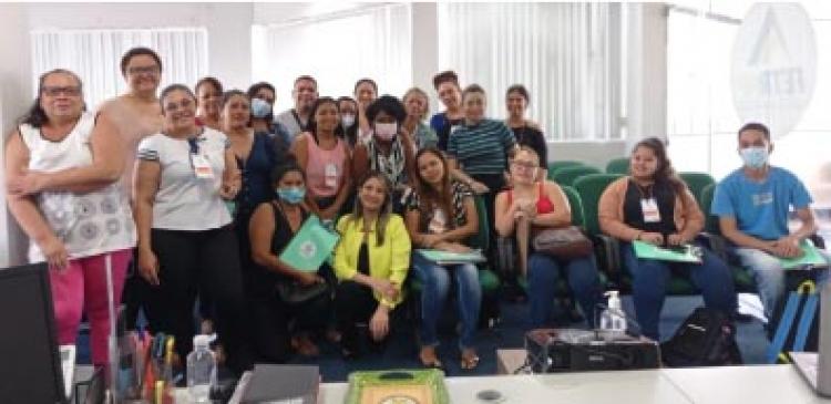 Jornada empreendedora de Marciene Lobato  na Psicologia