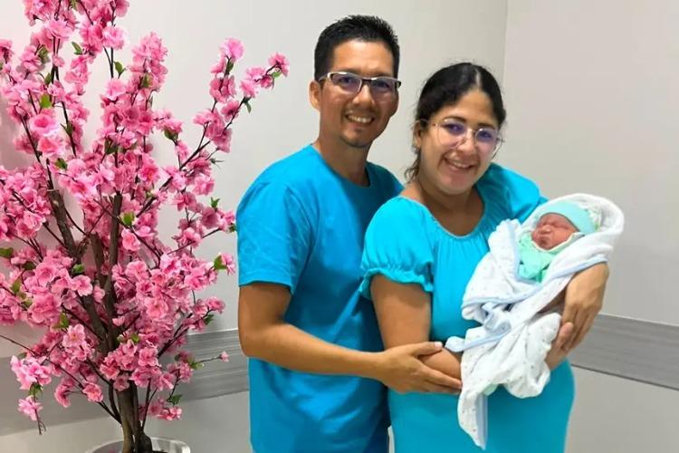 'Hoje consigo entender o que está acontecendo com a minha saúde", diz mãe surda após viver gestação com apoio de intérpretes do Cilsaúde