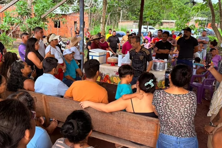 Prefeito Pedro DaLua realiza escuta ativa com moradores do Loteamento Amazonas e reforça compromisso com o acesso democrático aos serviços básicos