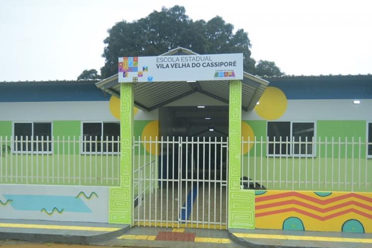 Governador Clécio Luís entrega Escola Estadual Vila Velha do Cassiporé reconstruída à comunidade de Oiapoque