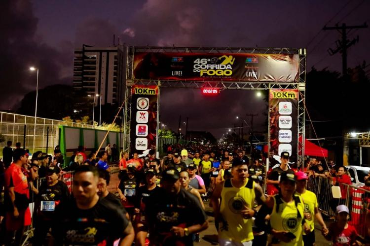 Mais de 2 mil atletas participam da 46ª edição da Corrida do Fogo