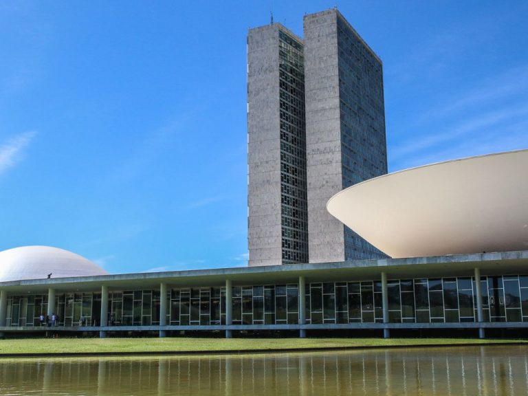 Medida Provisória destina R$ 13,3 bi para setor agropecuário e programa Desenrola Adimplentes - Notícias