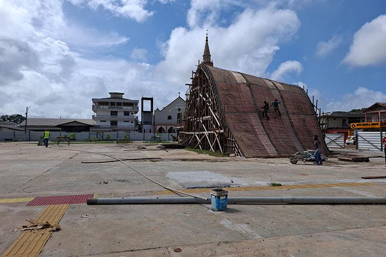 Com mais de 80% da obra concluída, a nova Praça Cívica de Santana está na reta final de construção