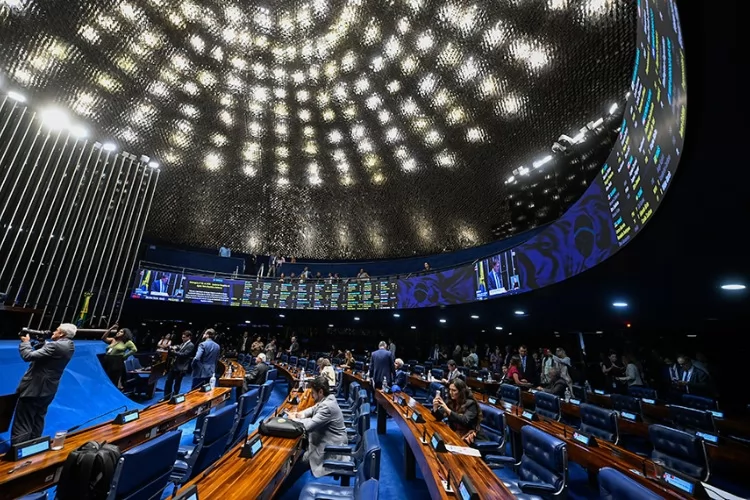 Senado conclui votação de 18 indicados para chefiar embaixadas brasileiras