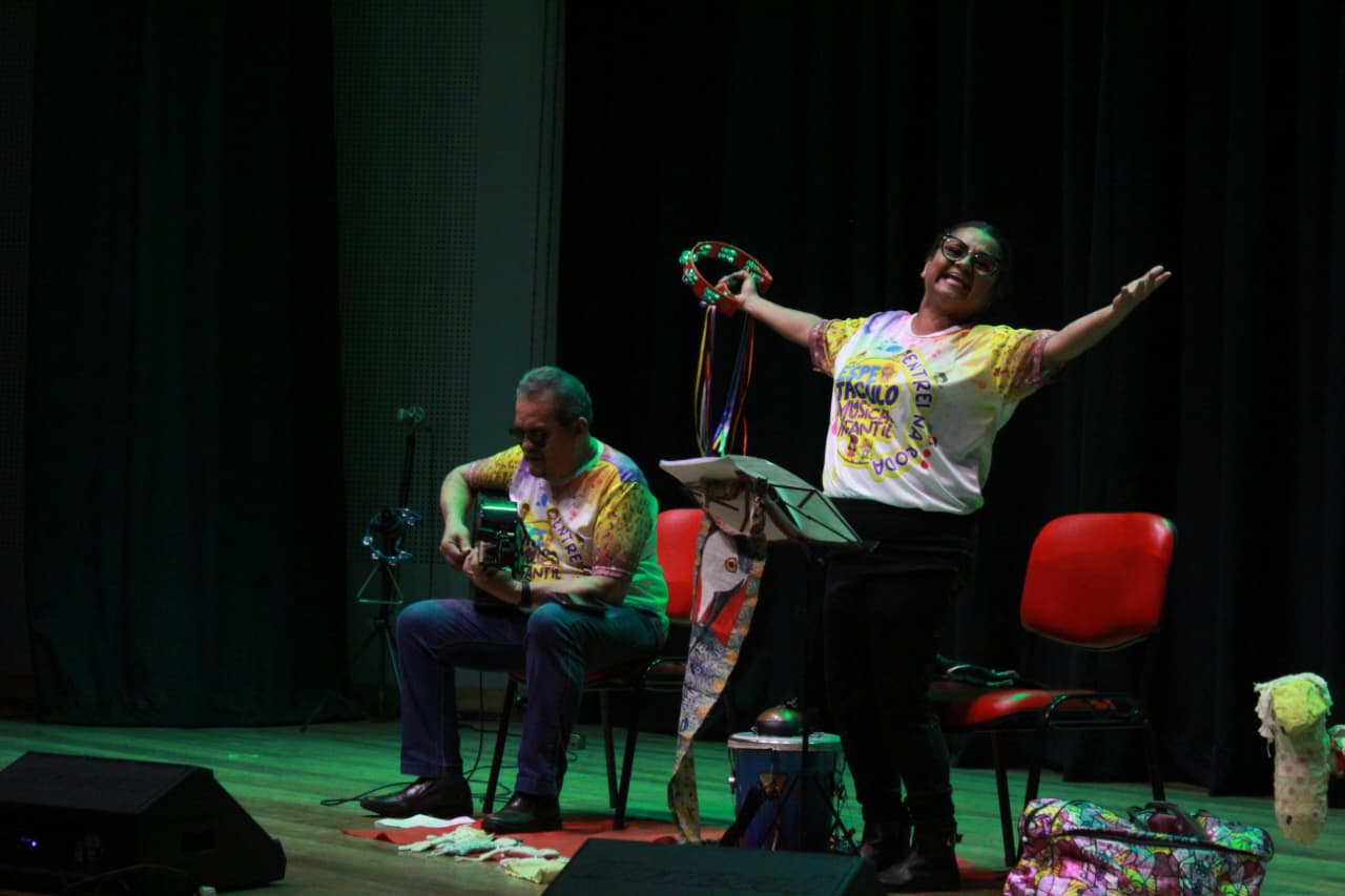 Meio ambiente inspira espetáculos no Teatro Municipal Fernando Canto durante o Macapá Verão 2026