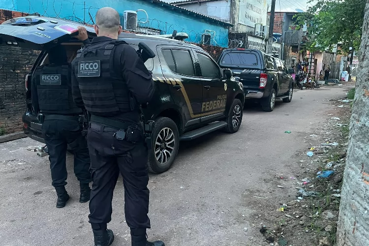 PF no Amapá deflagra operação e prende suspeitos de furtar armamento da residência de policial federal
