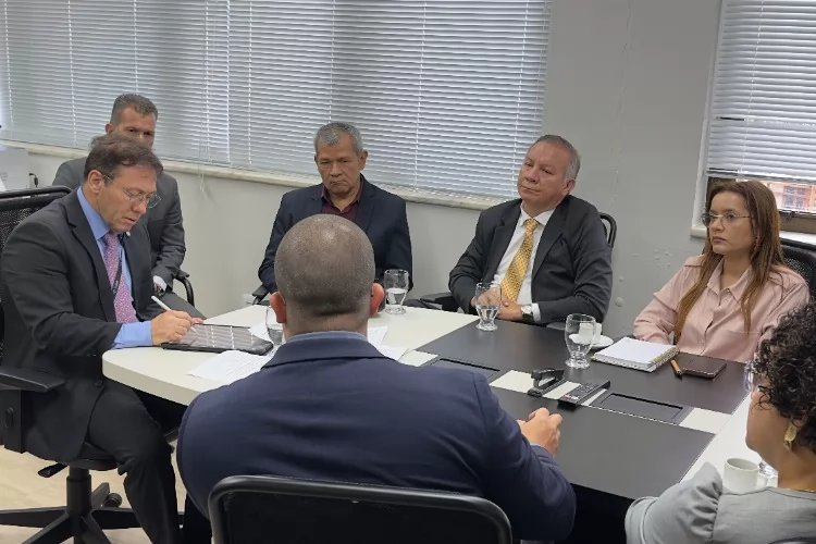 Corregedoria-Geral de Justiça do TJAP reúne juízes das áreas de Família e Infância e Juventude de Macapá para alinhamento e gestão de demanda