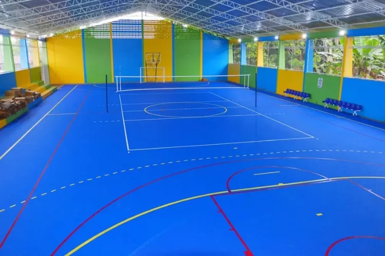 Governo do Amapá moderniza quadra da Escola Mineko Hayashida com piso modular de alta tecnologia