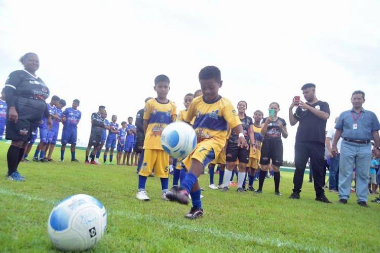 Estádio Municipal Nelson da Costa é inaugurado em Tartarugalzinho