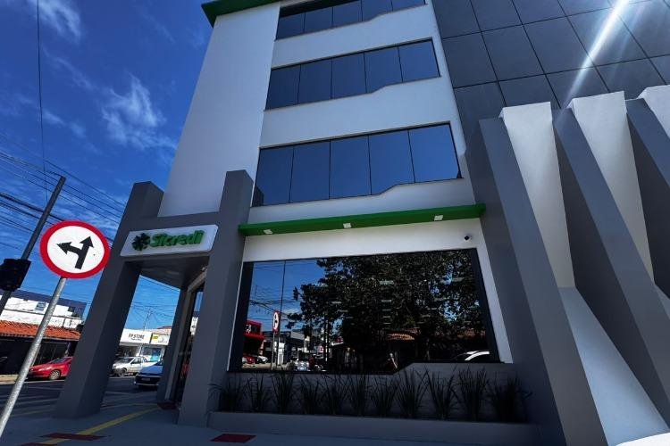Sicredi inaugura agência em novo espaço em Macapá com foco em relacionamento e orientação financeira