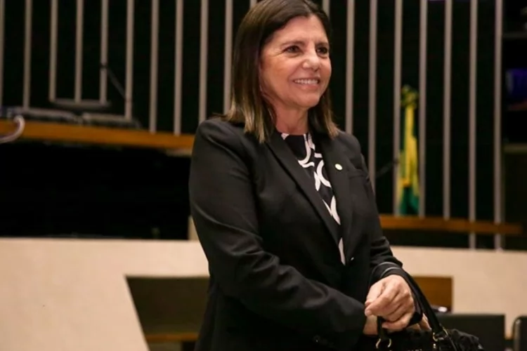 Família Sarney fica sem mandato eletivo após 72 anos de presença na política