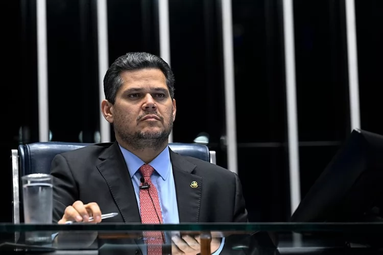 Presidente do Congresso nega tratativas sobre cargos em agências reguladoras