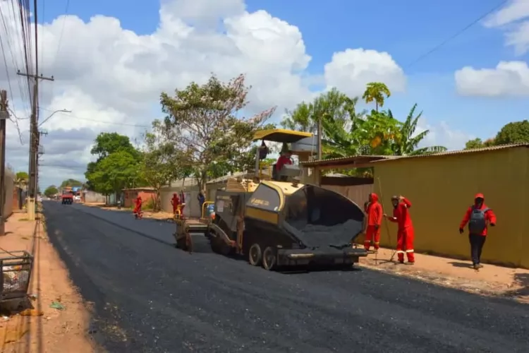 Governo do Amapá avança na pavimentação de ruas e avenidas em diversos bairros de Macapá