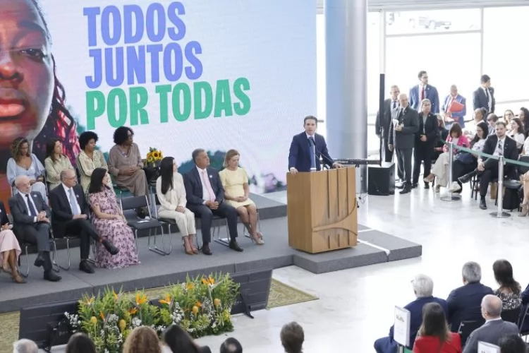 Motta defende endurecimento das leis no combate ao feminicídio