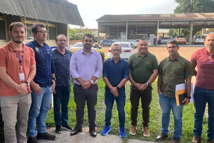 Prefeito DaLua busca apoio da Codevasf para reforçar serviços urbanos em Macapá