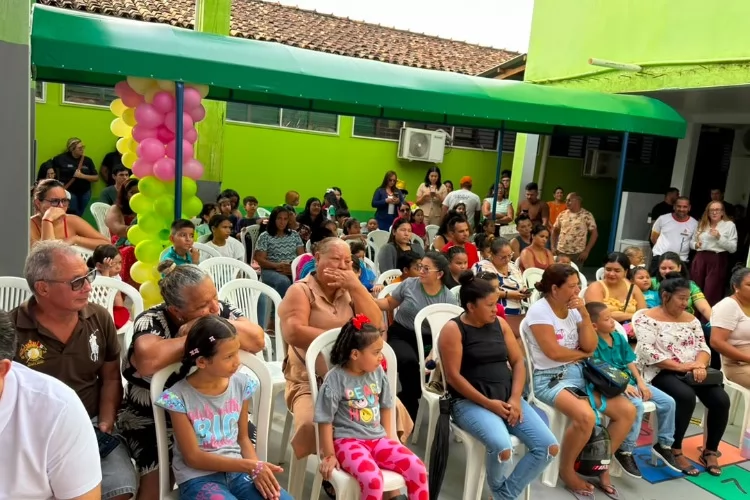 Prefeito Pedro DaLua entrega primeira escola revitalizada em menos de quatro meses de gestão